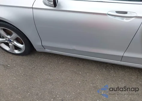 2015 Ford Fusion Se z USA, uszkodzony, nr VIN 3FA6P0H74FR104741